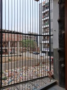 Bedroom Two Image of 1000 Sq.ft 2 BHK Apartment / Flat for sale in Avenue 1, Sector 73 Noida for Rs. 3600000