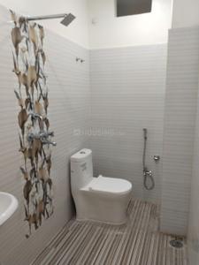 Bathroom Image of 800 Sq.ft 2 BHK Builder Floor for rent in Chitaipur Varanasi for Rs. 8000
