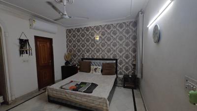 Bedroom Image of 2025 Sq.ft 3 BHK Builder Floor for sale in Vijay Nagar New Delhi for Rs. 22000000