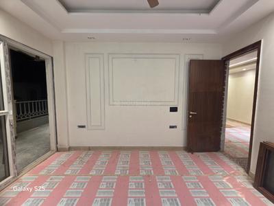 Bedroom Image of 2250 Sq.ft 3 BHK Builder Floor for sale in Laxmi Nagar New Delhi for Rs. 47000000