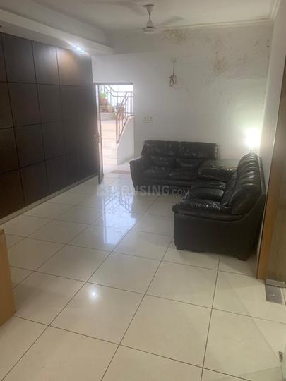 Nehru Apartments Main Image 1