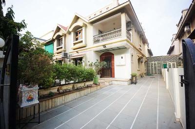 Image of 2250 Sq.ft 4 BHK Independent House for sale in Thaltej, Ahmedabad for Rs. 44900000