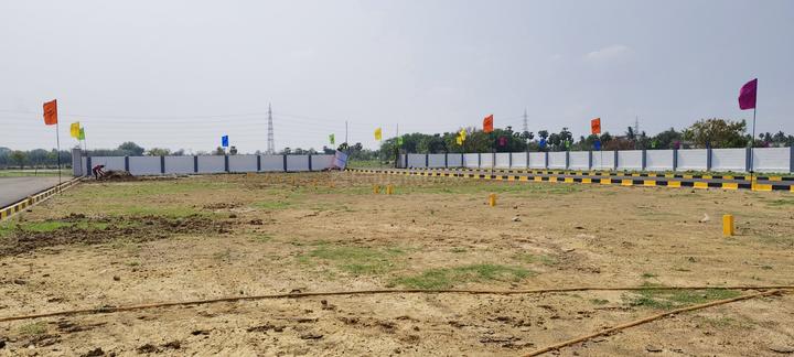 Golden Square Main Image 1