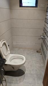 KD 10 Bathroom Two 3