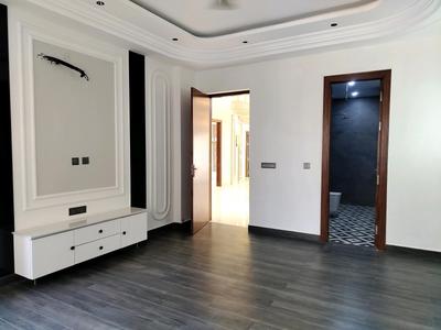 Bedroom Image of 3600 Sq.ft 4.5 BHK Builder Floor for sale in Emaar Emerald Floors, Sector 65 Gurgaon for Rs. 90000000