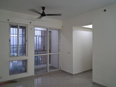 Living Room Image of 960 Sq.ft 2 BHK Apartment / Flat for rent in Jaypee Kosmos, Sector 134 Noida for Rs. 32000