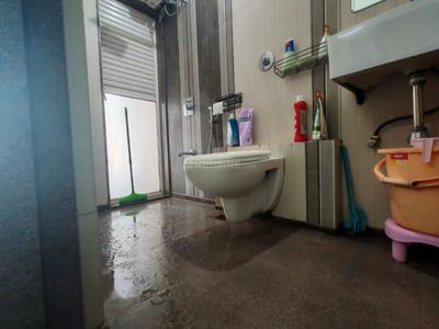 Bathroom Image of 950 Sq.ft 2 BHK Apartment / Flat for sale in Fenkin Belleza, Kasarvadavali Thane for Rs. 11000000