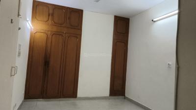 Bedroom Image of 1600 Sq.ft 3 BHK Duplex for rent in DDA Sector C Pocket 6, Vasant Kunj New Delhi for Rs. 78000