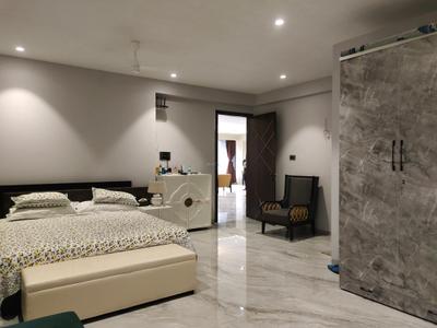 Bedroom Image of 4000 Sq.ft 5 BHK Apartment / Flat for rent in Santacruz West Mumbai for Rs. 600000