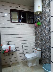 Bathroom Image of 970 Sq.ft 2 BHK Independent House for rent in Indirapuram Ghaziabad for Rs. 26000