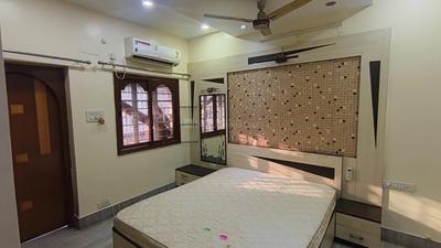 Bedroom Image of 1800 Sq.ft 3 BHK Apartment / Flat for rent in Bank More Dhanbad for Rs. 22000