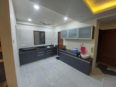 Kitchen Image of 1800 Sq.ft 4.5 BHK Apartment / Flat for rent in Dhruv Abhishek Villa, Karelibagh Vadodara for Rs. 25000