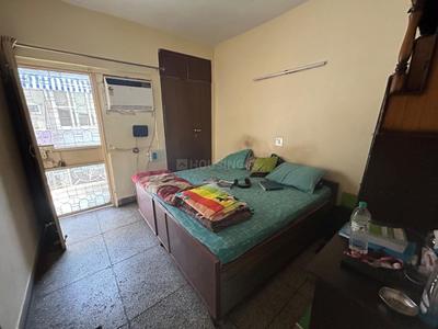 Bedroom Image of 1200 Sq.ft 3 BHK Apartment / Flat for sale in CGHS Navyug Apartments, Vikaspuri New Delhi for Rs. 17000000
