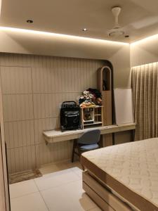 Bedroom Image of 3200 Sq.ft 3 BHK Apartment / Flat for rent in Vaishno Devi Circle Ahmedabad for Rs. 55000