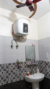 Bathroom Image of 1100 Sq.ft 2 BHK Apartment / Flat for sale in Ganga Greencity, Ganga Nagar Meerut for Rs. 4500000