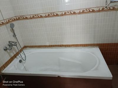 Bathroom Image of 1200 Sq.ft 3 BHK Independent House for rent in Shambhu Nagar Nagpur for Rs. 16500