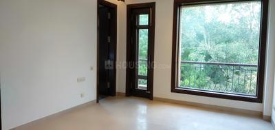 Bedroom Image of 12000 Sq.ft 12 BHK Independent House for rent in Gulmohar Park New Delhi for Rs. 1000000