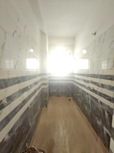 Bathroom Image of 950 Sq.ft 2 BHK Apartment / Flat for sale in Keshtopur Kolkata for Rs. 4275000