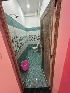 Bathroom Image of 800 Sq.ft 2 BHK Independent House for rent in Aditya Puram Gwalior for Rs. 7000