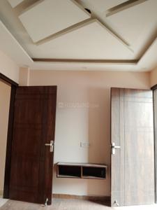Bedroom Image of 900 Sq.ft 2 BHK Builder Floor for sale in Tilak Nagar New Delhi for Rs. 10800000