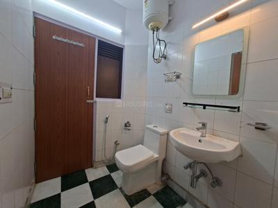 Image of 2200 Sq.ft 3 BHK Apartment / Flat for rent in Uday Park, New Delhi for Rs. 95000