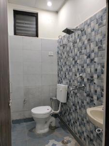 Common Bathroom Image of 750 Sq.ft 2 BHK Apartment / Flat for sale in Kambakshpur Noida for Rs. 3086800