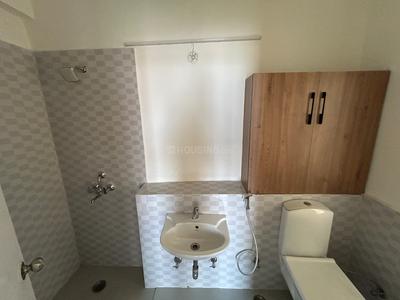 Bathroom Image of 1660 Sq.ft 3 BHK Duplex for rent in Jaypee Klassic , Sector 129 Noida for Rs. 30000