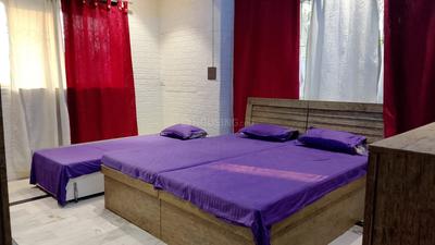 Bedroom Image of pawan thakur in Malad East, Mumbai