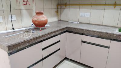 Kitchen Image of 1700 Sq.ft 3.5 BHK Apartment / Flat for rent in The 3C Lotus Panache, Sector 110 Noida for Rs. 44000