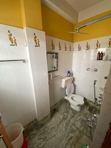 Bathroom Image of 1100 Sq.ft 2 BHK Apartment / Flat for sale in Gurung Basti Siliguri for Rs. 15500000