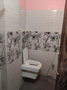 Bathroom Image of 800 Sq.ft 2 BHK Independent House for rent in Hanuman Nagar Patna for Rs. 12500