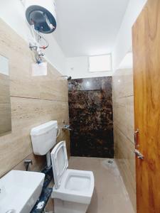 Bathroom Image of 350 Sq.ft 1 RK Apartment / Flat for rent in Mahalakshmi Nagar Indore for Rs. 12000