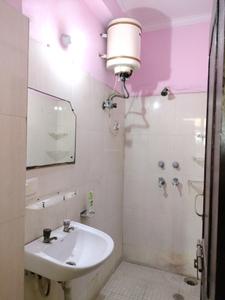 Common Bathroom Two Image of 450 Sq.ft 1 BHK Builder Floor for rent in Sector 19 Dwarka New Delhi for Rs. 16000