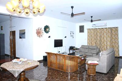 Hall Image of 5000 Sq.ft 5 BHK Penthouse for rent in Kanathur Chennai for Rs. 300000