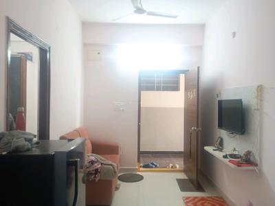 Living Room Image of 700 Sq.ft 1 BHK Apartment / Flat for rent in Madhapur Hyderabad for Rs. 28000