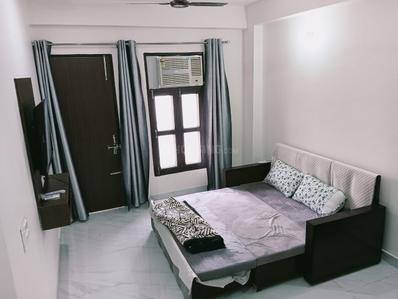 Bedroom Image of 530 Sq.ft 1 BHK Builder Floor for rent in Sector 69 Gurgaon for Rs. 24990
