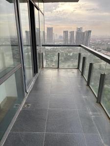 Balcony Image of 1600 Sq.ft 3 BHK Apartment / Flat for sale in Ireo The Grand Arch, Sector 58 Gurgaon for Rs. 54000000