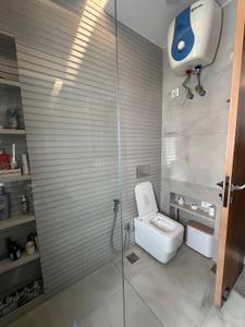 Bathroom Image of 1600 Sq.ft 3 BHK Apartment / Flat for sale in Nehru Apartments, Kalkaji New Delhi for Rs. 45000000