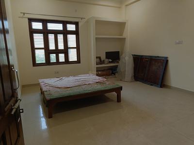 Bedroom Image of 2400 Sq.ft 3 BHK Independent House for rent in Sahadatganj Ayodhya for Rs. 15000