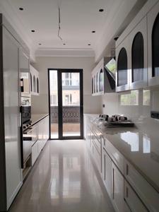 Kitchen Image of 2700 Sq.ft 4 BHK Builder Floor for sale in Sector 45 Gurgaon for Rs. 39500000
