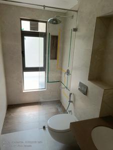 Bathroom Image of 2700 Sq.ft 4 BHK Apartment / Flat for sale in Deccan Gymkhana Pune for Rs. 52500000