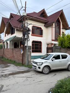 Image of 1500 Sq.ft 5 BHK Independent House for sale in Gulab Bagh, Srinagar for Rs. 30000000