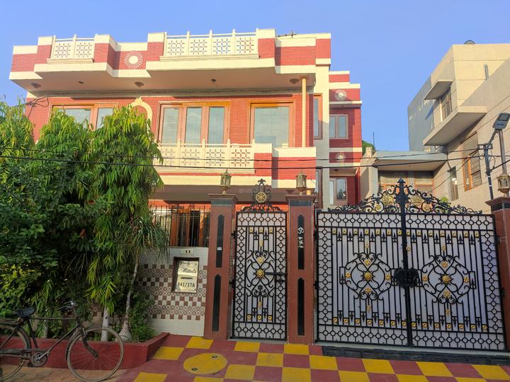 Sector 17A, Sector 17 Outside View 1