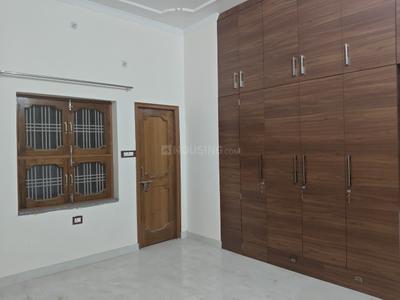Bedroom Image of 1500 Sq.ft 3 BHK Builder Floor for rent in Indira Nagar Lucknow for Rs. 25000
