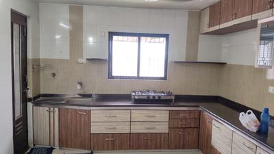Kitchen Image of 1700 Sq.ft 3 BHK Apartment / Flat for rent in Shahibaug Ahmedabad for Rs. 30000