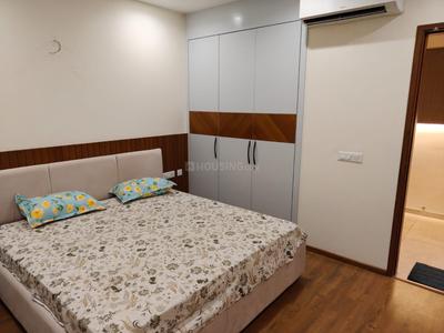 Bedroom Image of 1500 Sq.ft 3 BHK Apartment / Flat for rent in Experion Capital, Gomti Nagar Lucknow for Rs. 65000