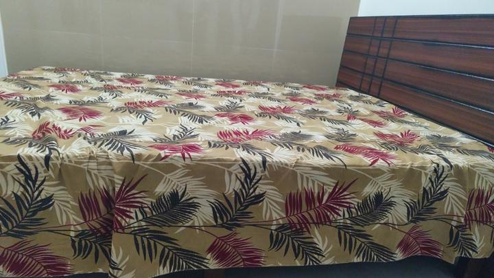 V building Bedroom 1