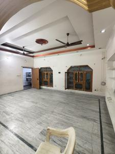Living Room Image of 1800 Sq.ft 3 BHK Builder Floor for rent in Indira Nagar Lucknow for Rs. 25000