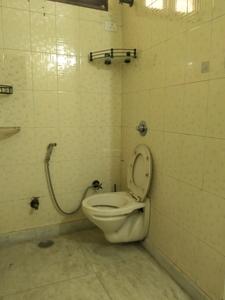 Bedroom One Image of 1000 Sq.ft 2 BHK Builder Floor for rent in Ramesh Nagar New Delhi for Rs. 30000