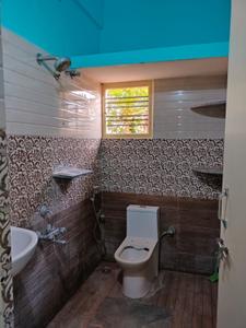 Bathroom Image of 1200 Sq.ft 2 BHK Independent House for rent in Singanayakanahalli Amanikere Bengaluru for Rs. 14000